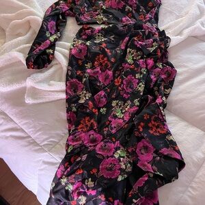 Dee Elly Black Floral Long Sleeve Dress
